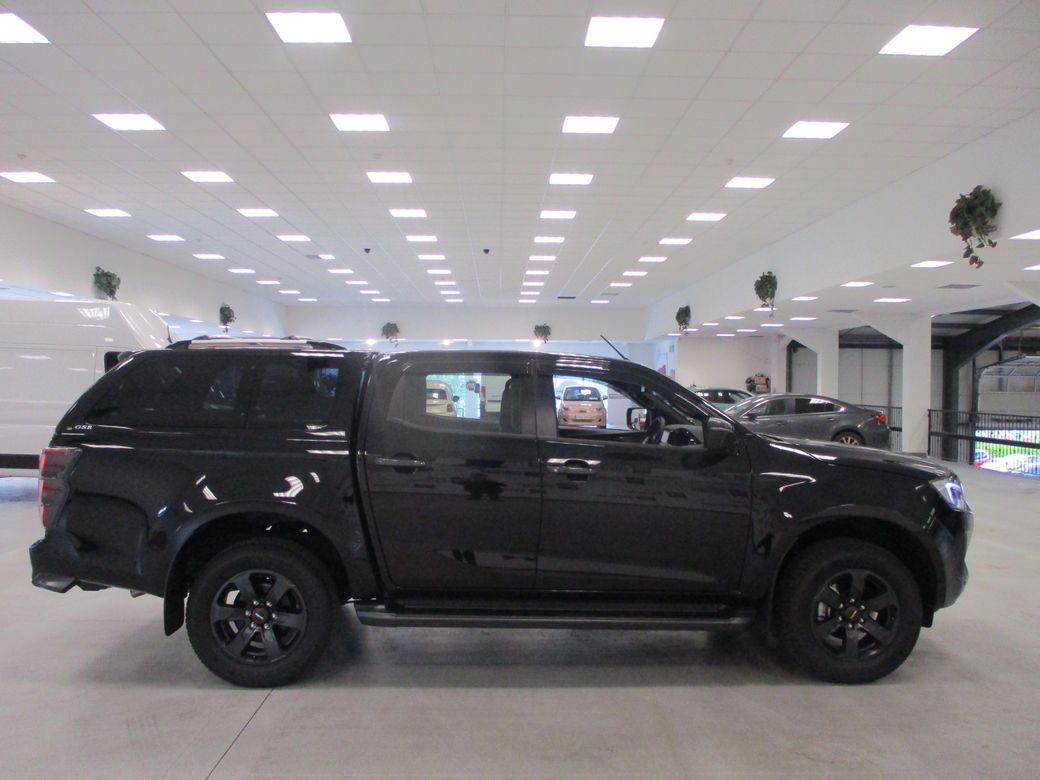 2025 Isuzu D-MAX