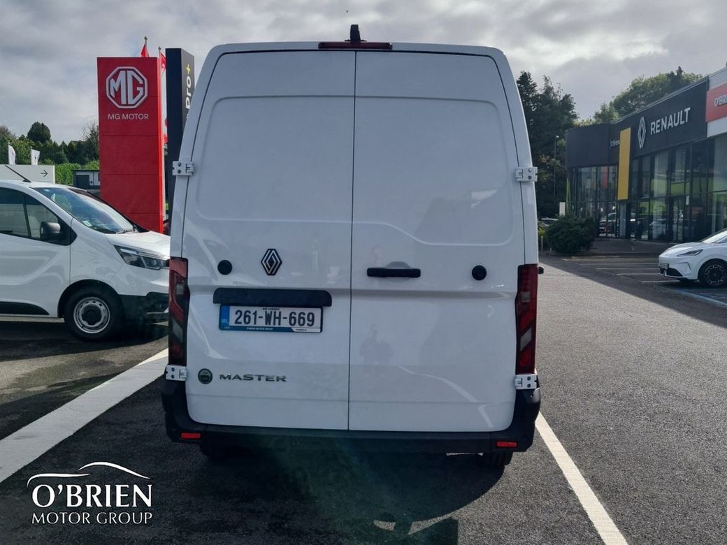 2026 Renault Master