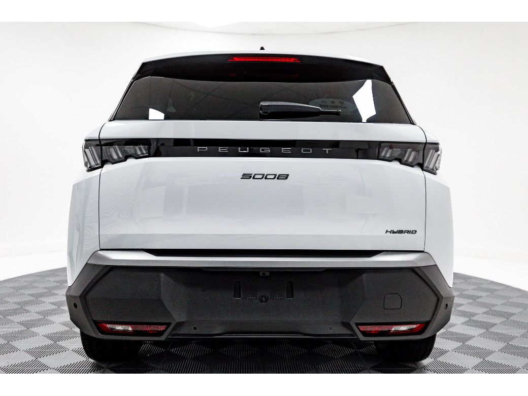 2025 Peugeot 5008