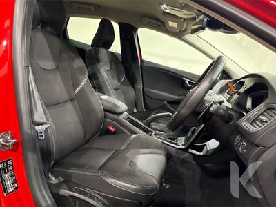 2019 Volvo V40