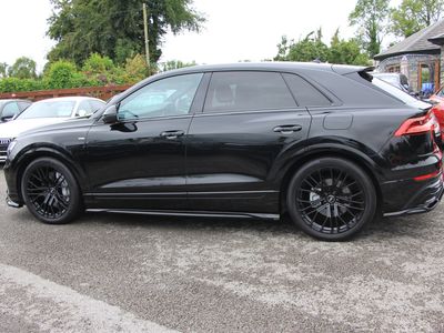2023 Audi Q8