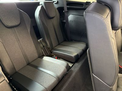 2020 Peugeot 5008