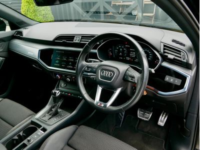 2022 Audi Q3