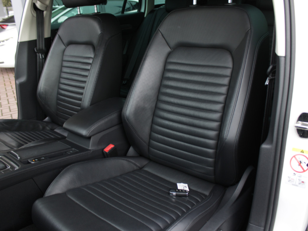 2019 Volkswagen Passat