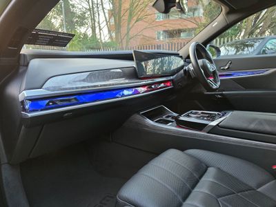 2024 BMW i7