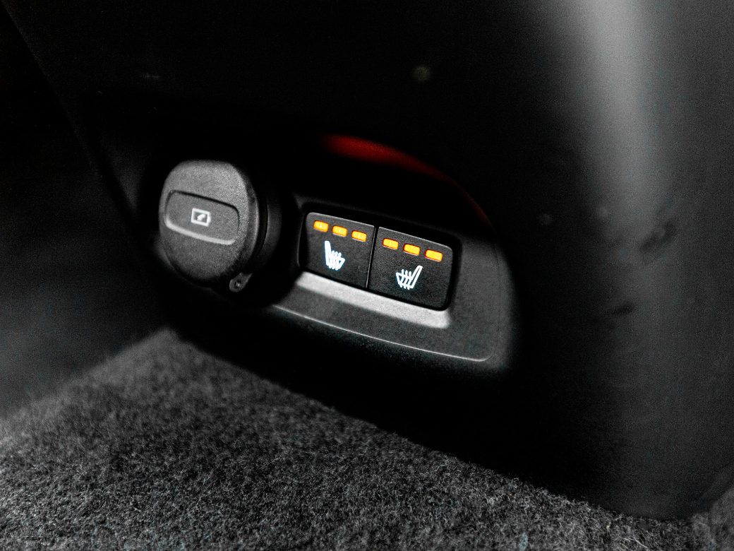 2023 Volvo XC40