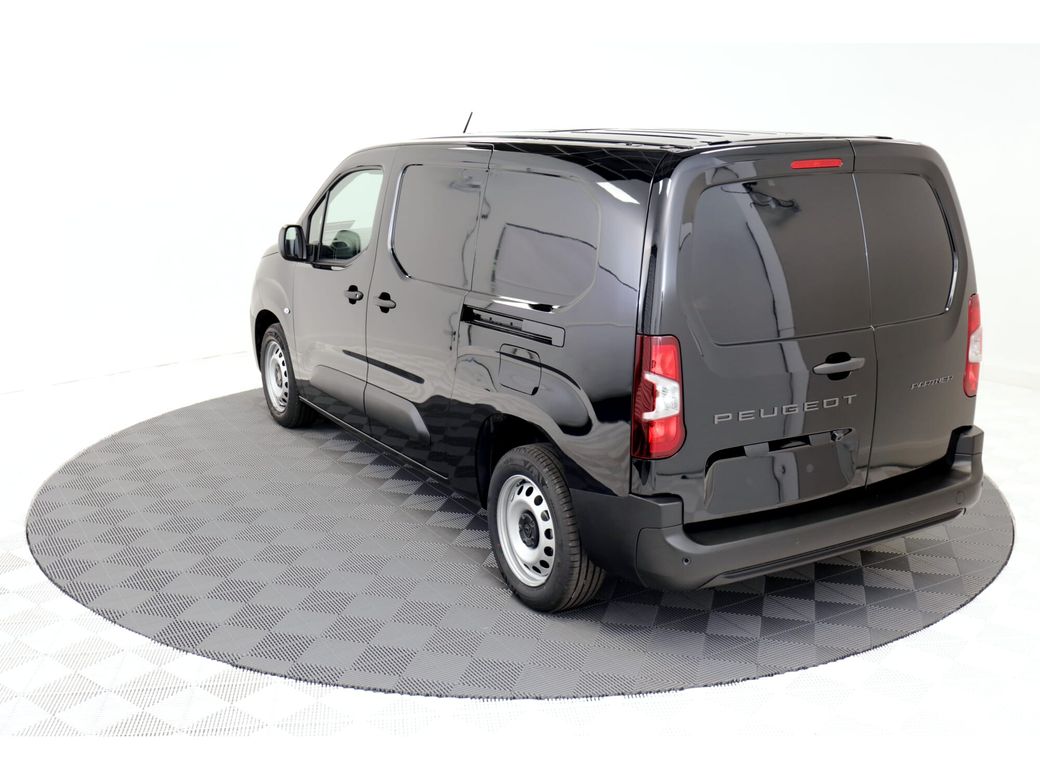 2025 Peugeot Partner