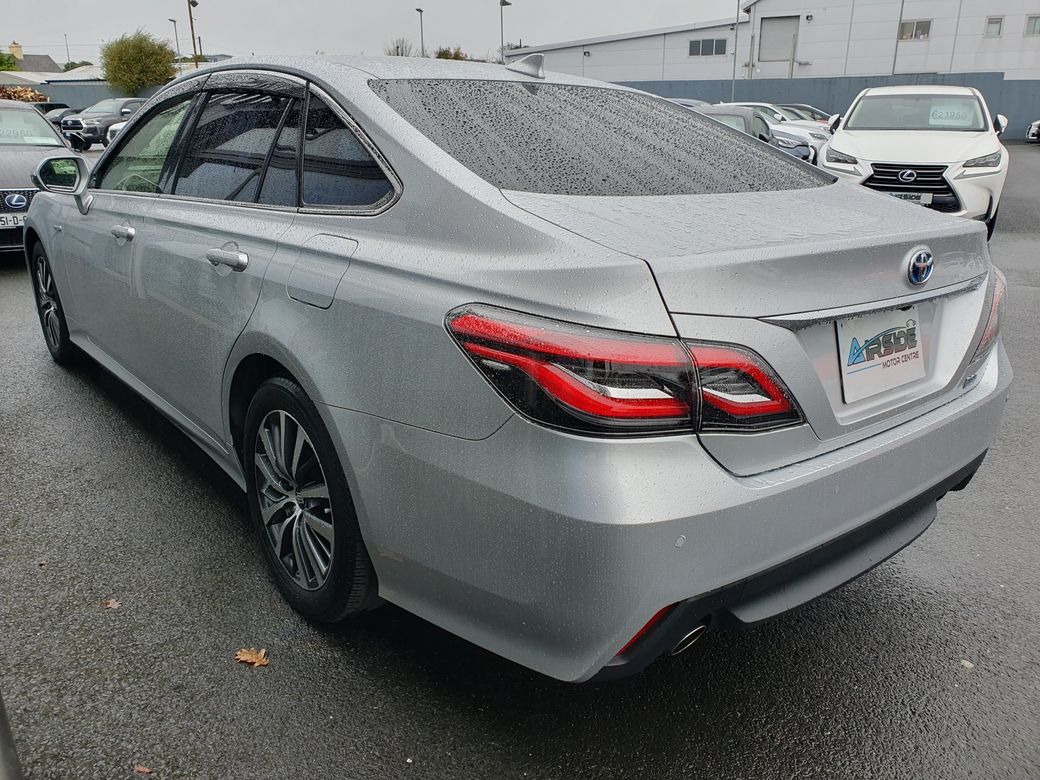 2019 Toyota Crown