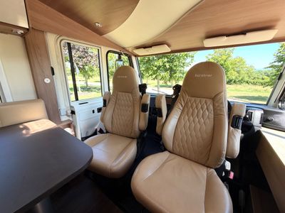 2018 BURSTNER  LYSEO I743G AUTO R.H.D Q/B 