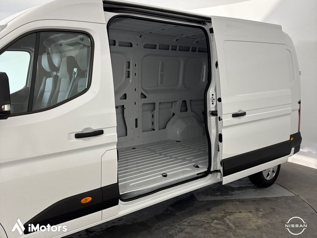 2026 Nissan Interstar