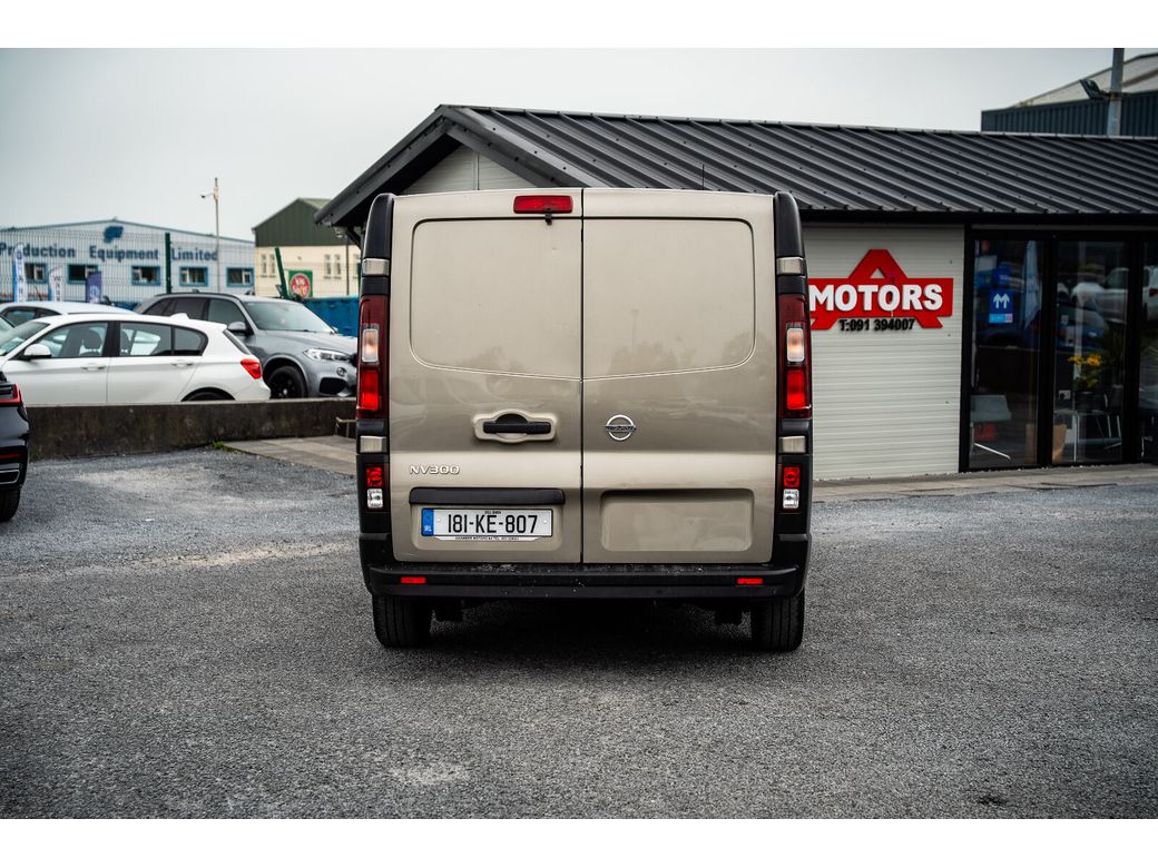 2018 Nissan NV300