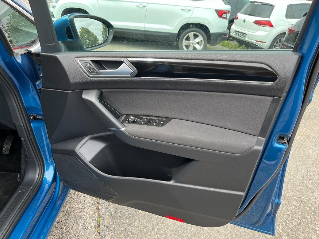 2018 Volkswagen Touran