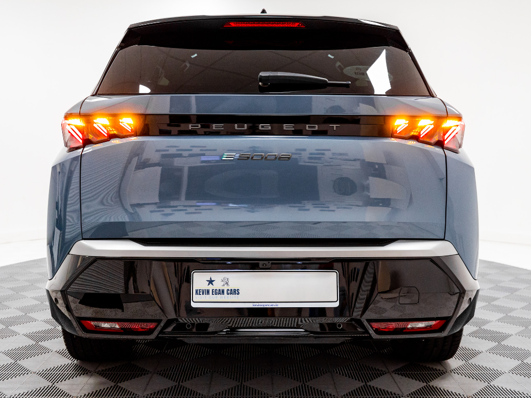 2025 Peugeot 5008
