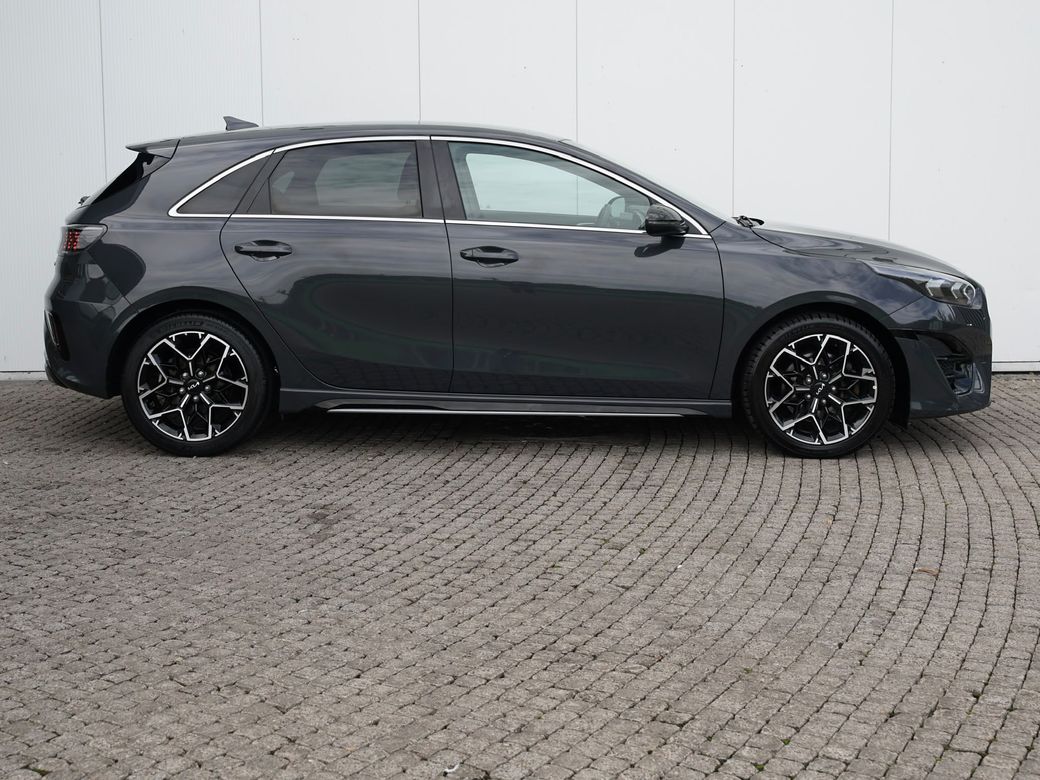 2022 Kia Ceed
