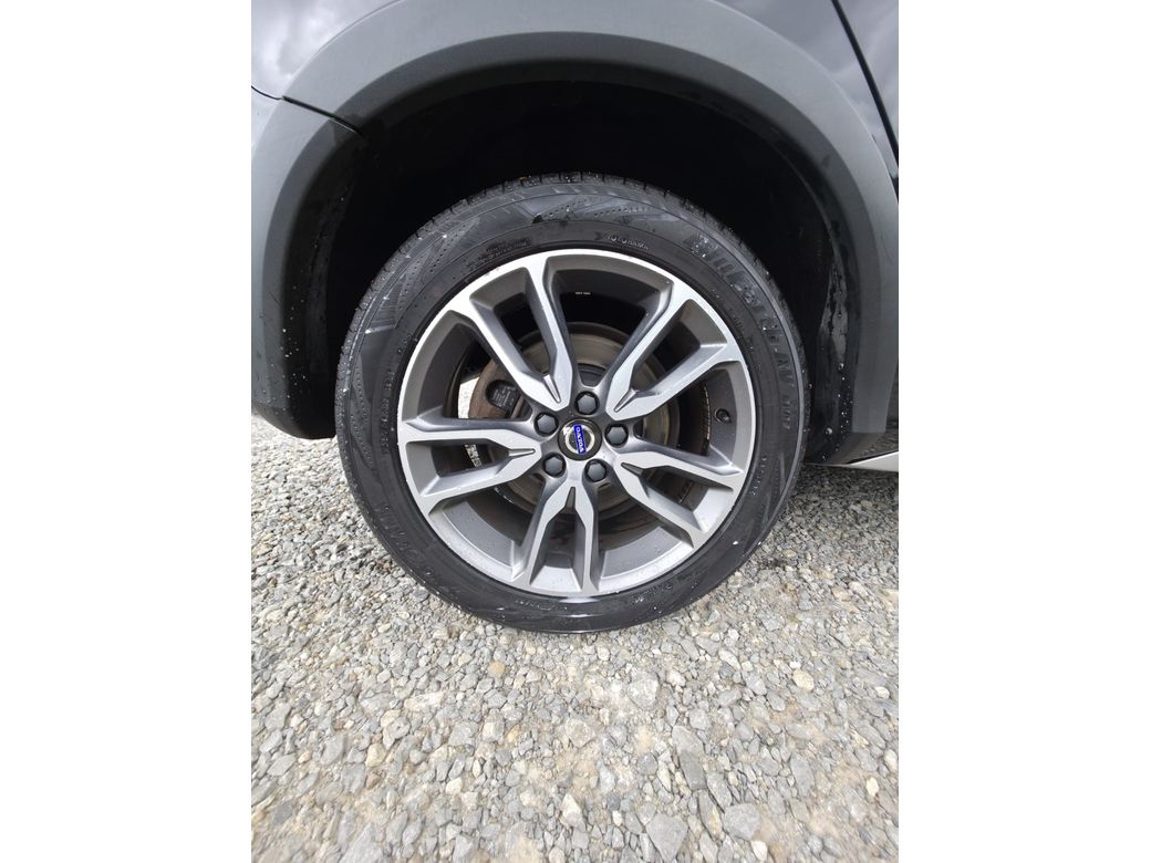 2018 Volvo V60 Cross Country