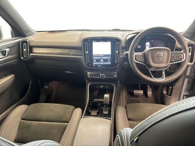 2022 Volvo XC40