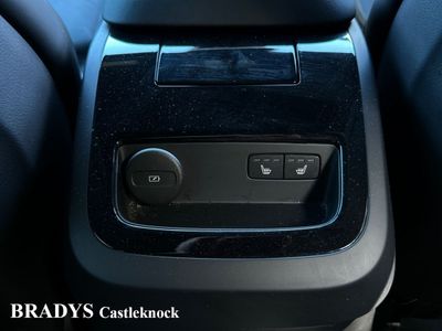 2025 Volvo V60