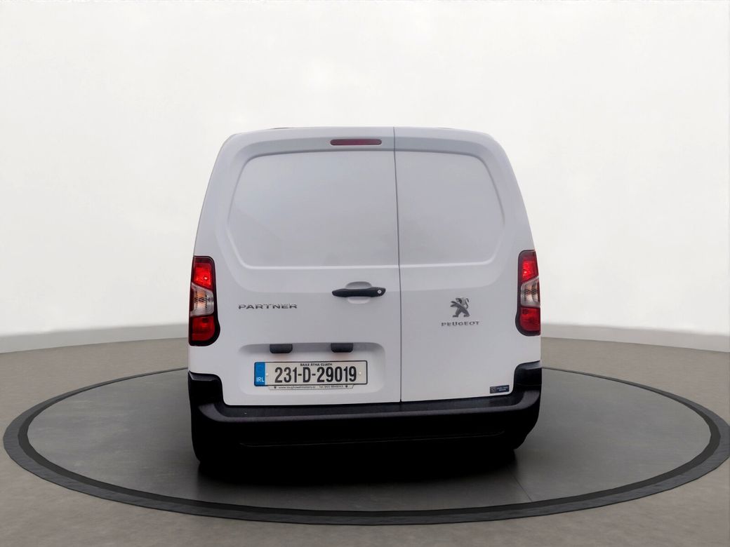 2023 Peugeot Partner