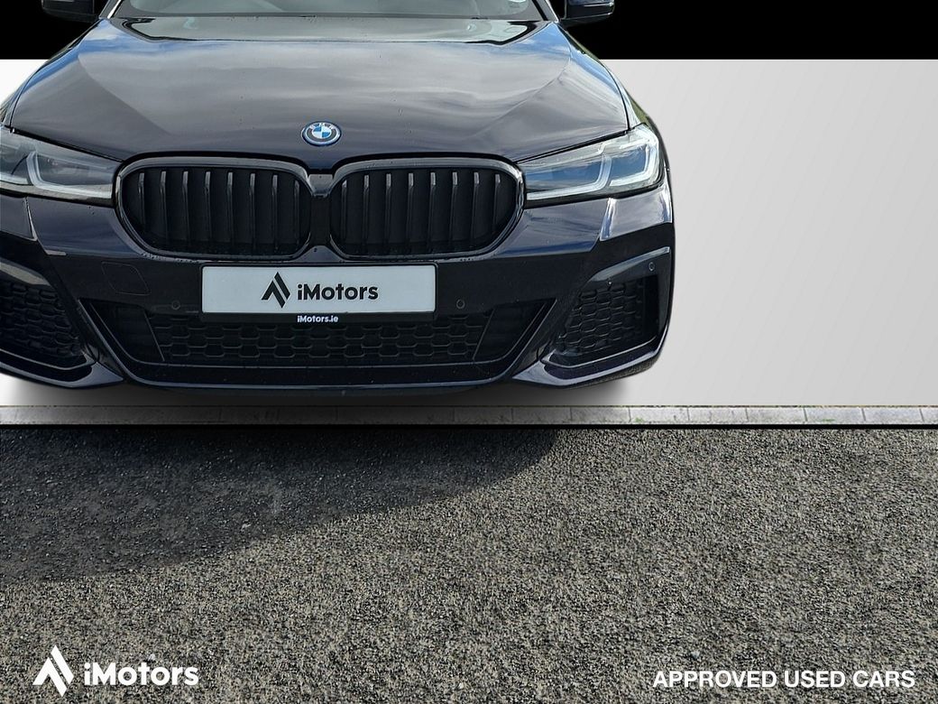 2023 BMW 530