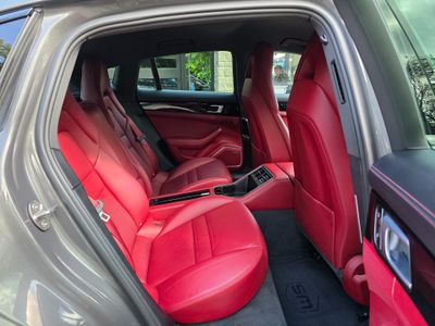 2018 Porsche Panamera