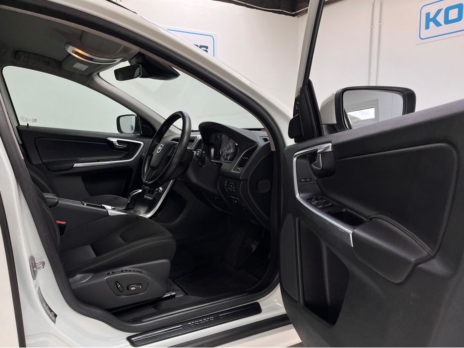 2016 Volvo XC60