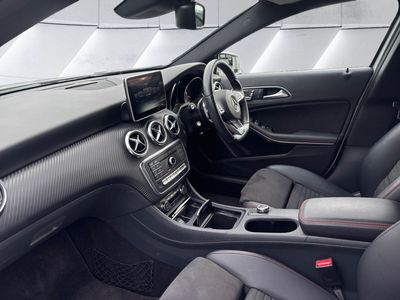 2016 Mercedes-Benz A 180