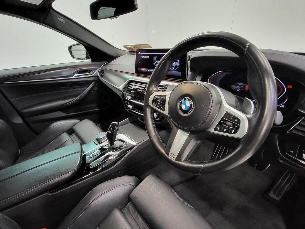 2021 BMW 5 Series