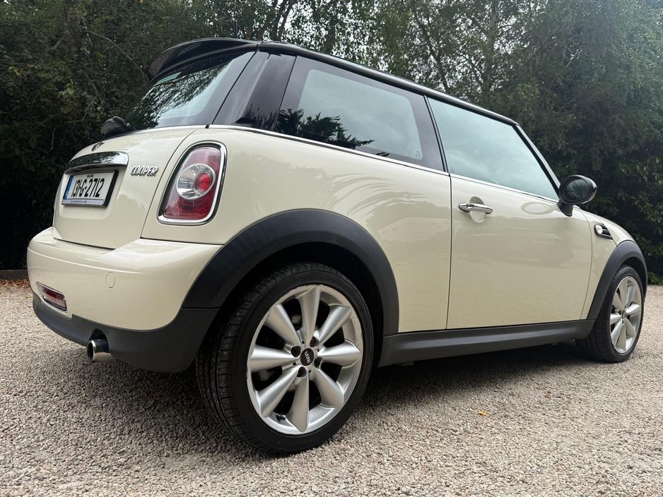 2013 Mini Hatch