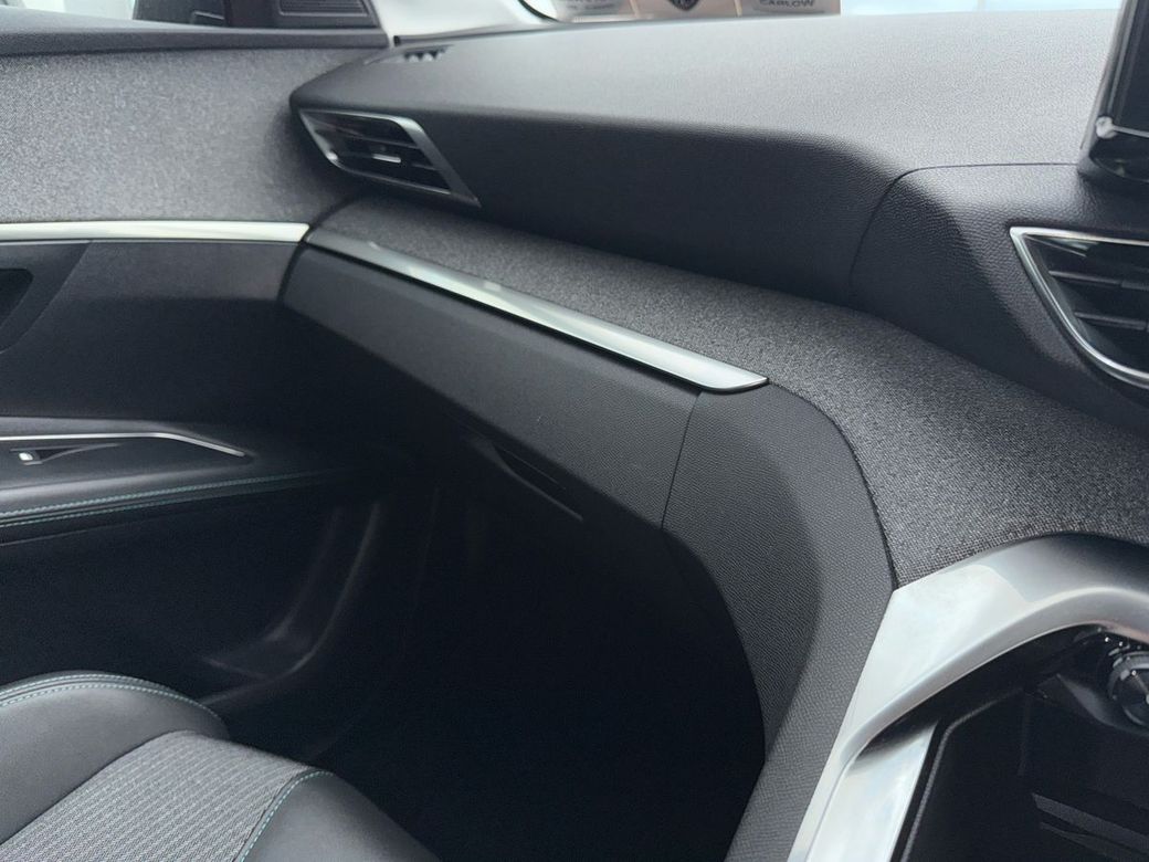 2021 Peugeot 3008