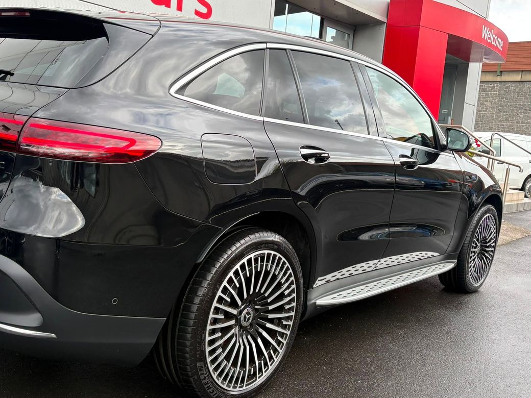 2022 Mercedes-Benz EQC