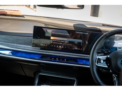 2025 BMW i7