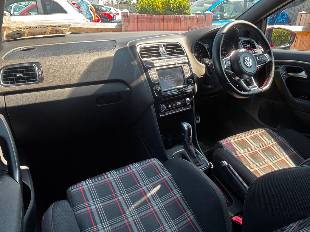 2015 Volkswagen Polo