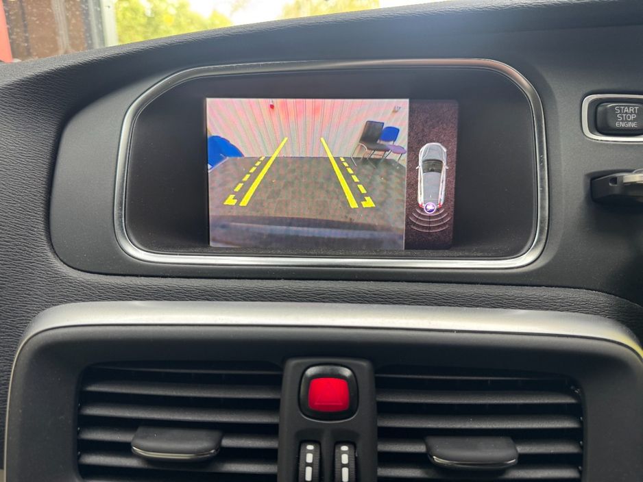 2018 Volvo V40