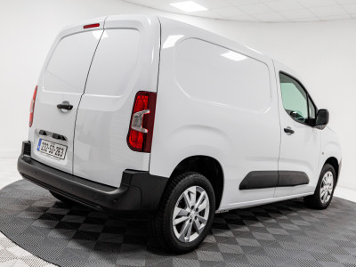 2023 Peugeot Partner