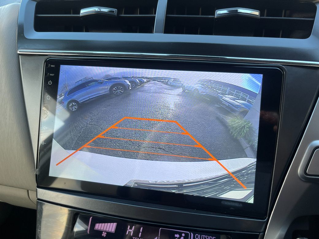 2018 Toyota Prius Alpha