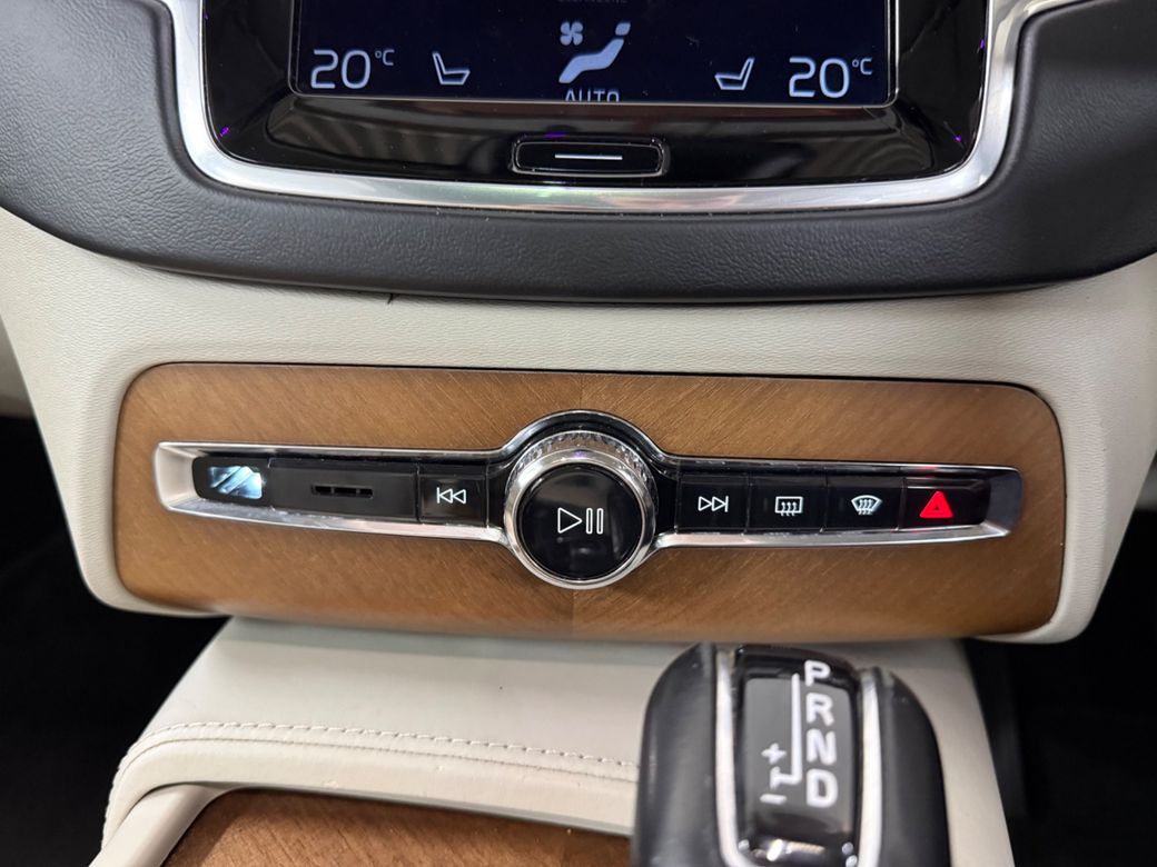2016 Volvo XC90