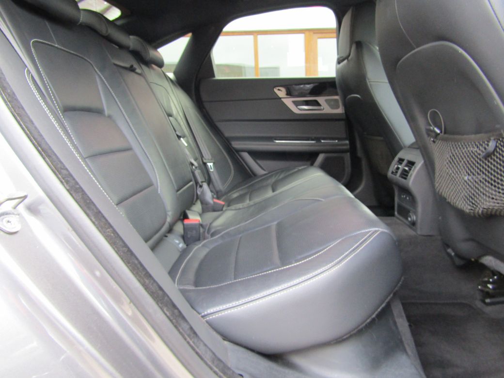 2015 Jaguar XF