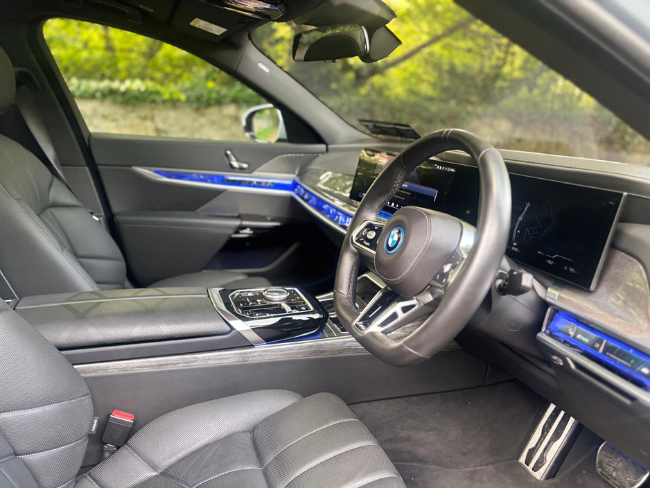 2024 BMW i7