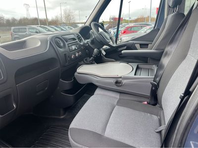 2017 Renault Master