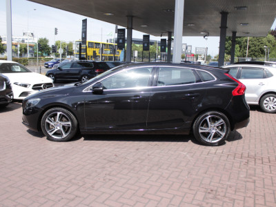 2016 Volvo V40