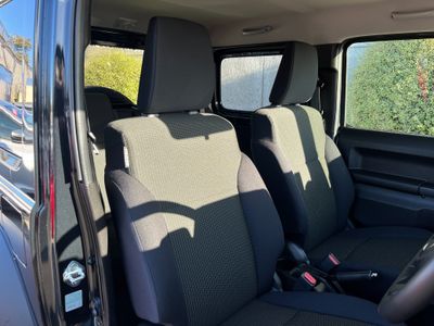 2025 Suzuki Jimny