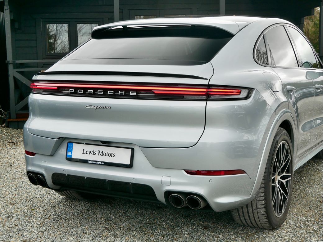2024 Porsche Cayenne