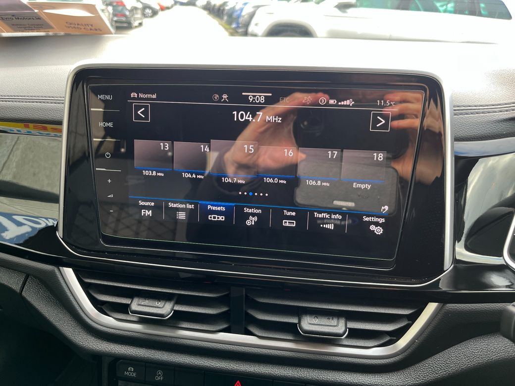 2023 Volkswagen T-Roc