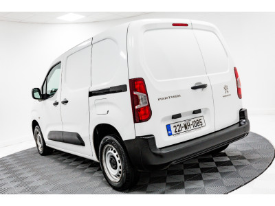 2022 Peugeot Partner