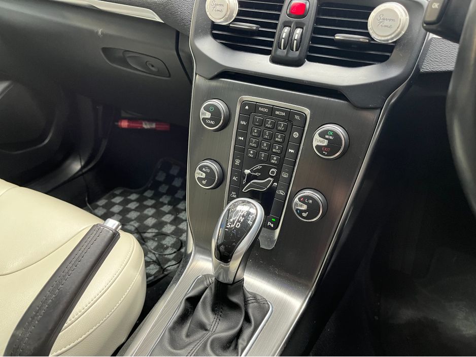 2015 Volvo V40