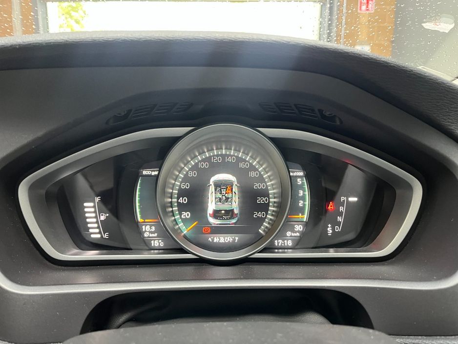 2019 Volvo V40