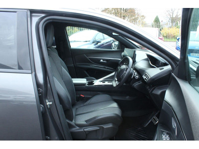2024 Peugeot 5008