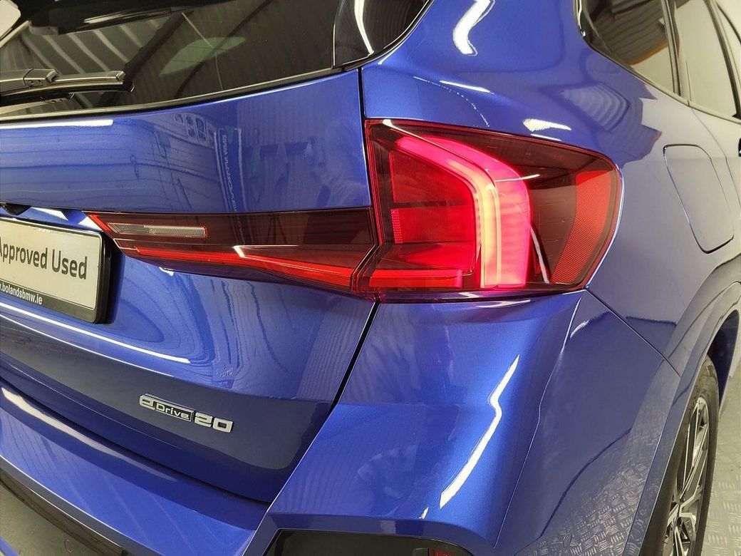 2025 BMW iX1