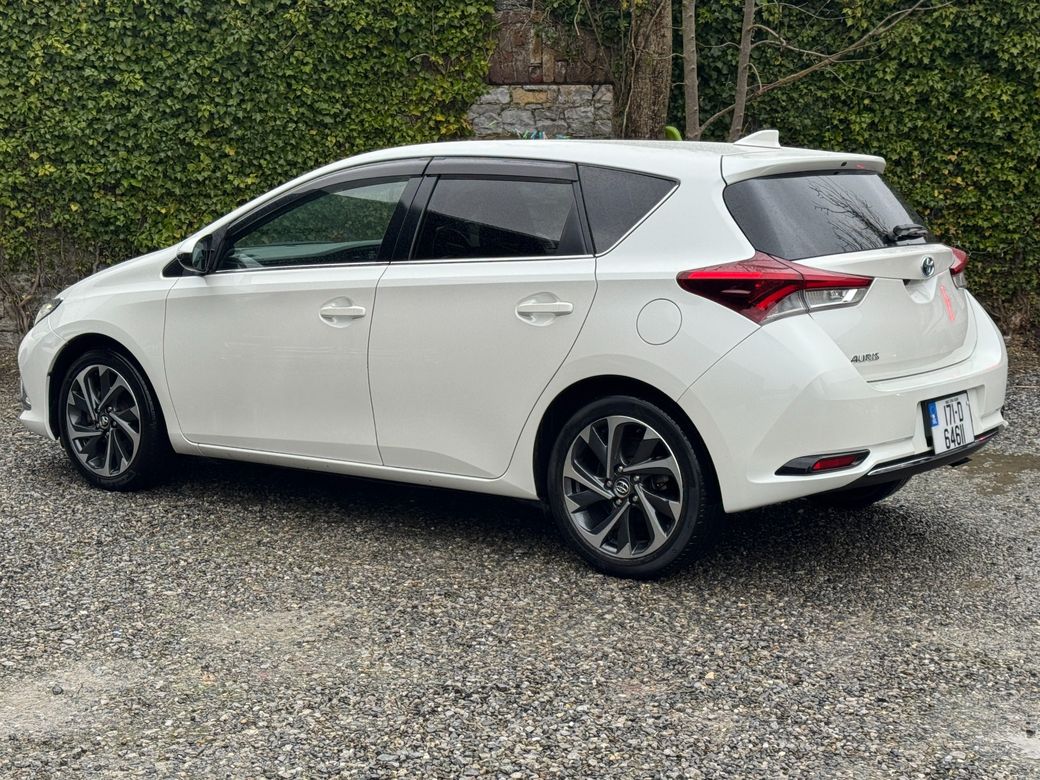 2017 Toyota Auris