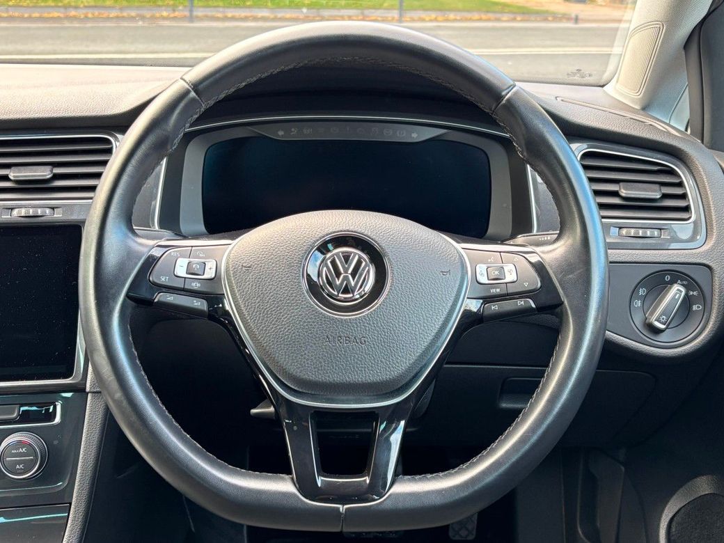2019 Volkswagen Golf